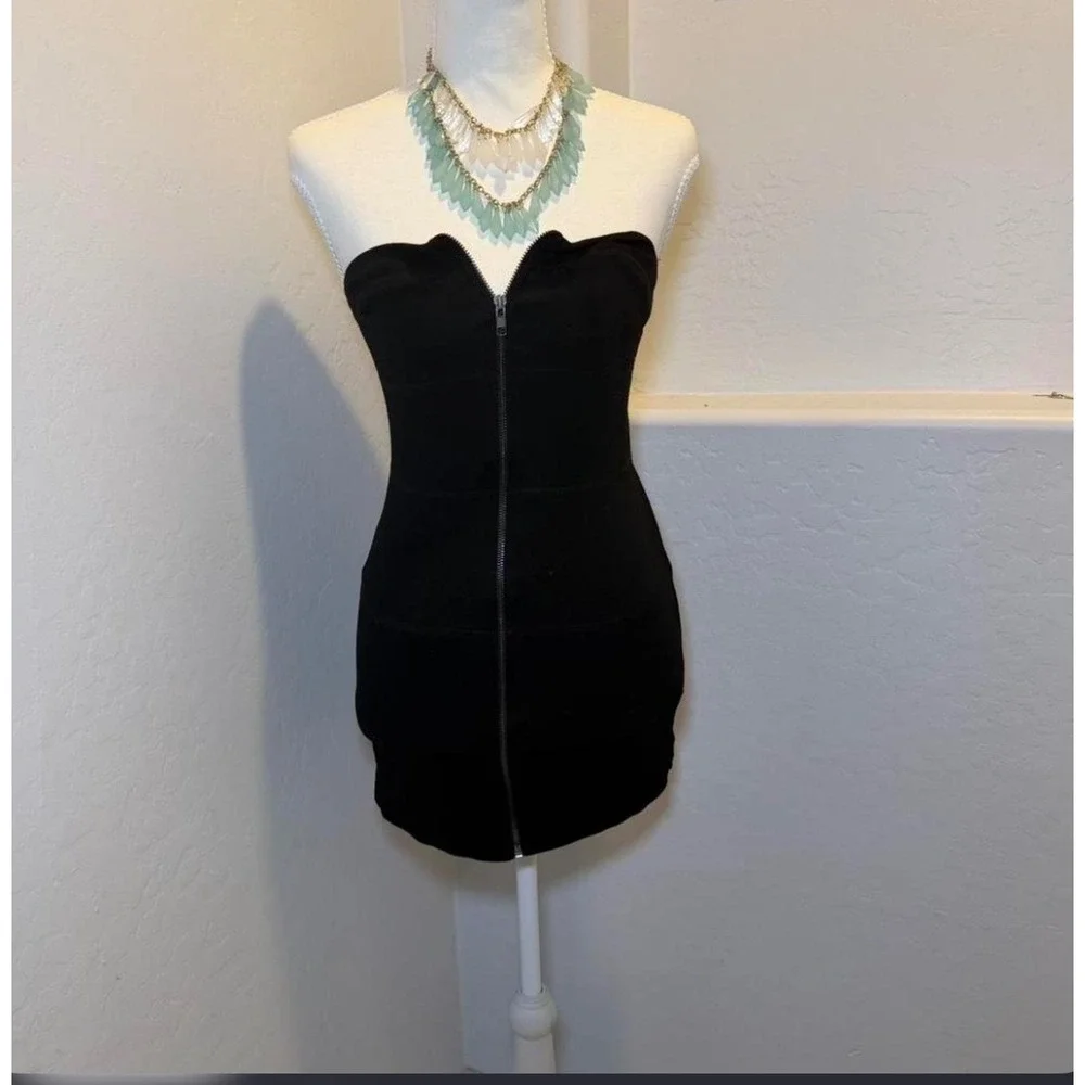 cocktail maxi dresses online Formal - Shop Dresses Size:S - US 4 1970's this sleeveless maxi features Montego Halter Dress -
